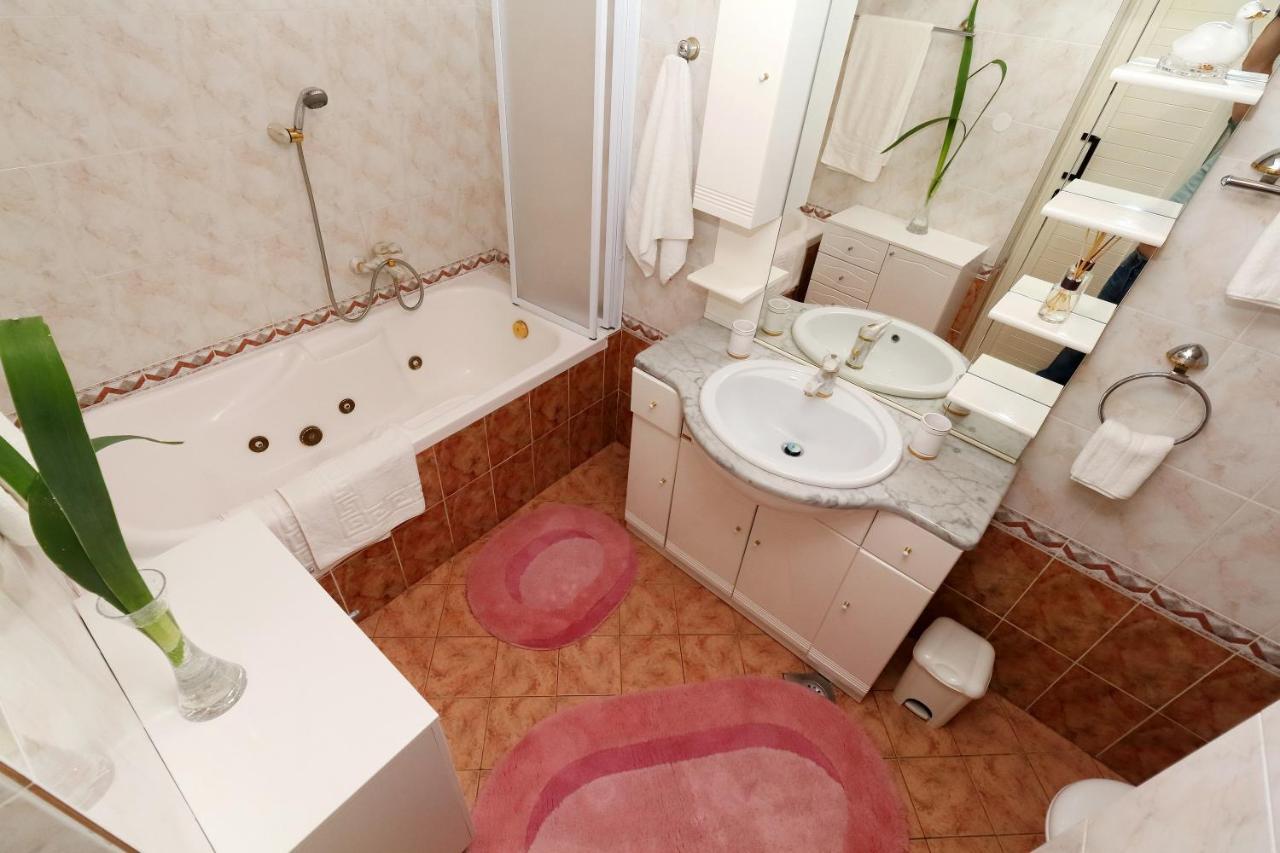 Apartman Nika - Marija Макарська Екстер'єр фото
