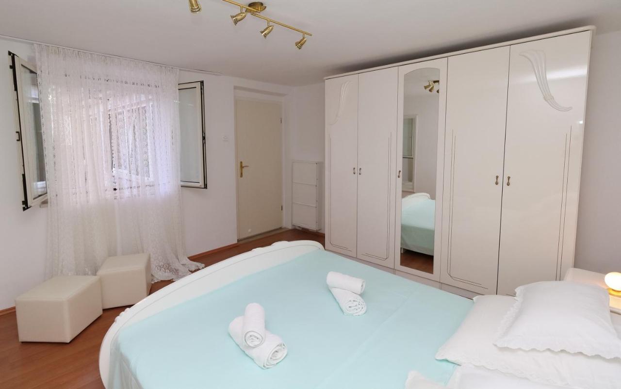 Apartman Nika - Marija Макарська Екстер'єр фото