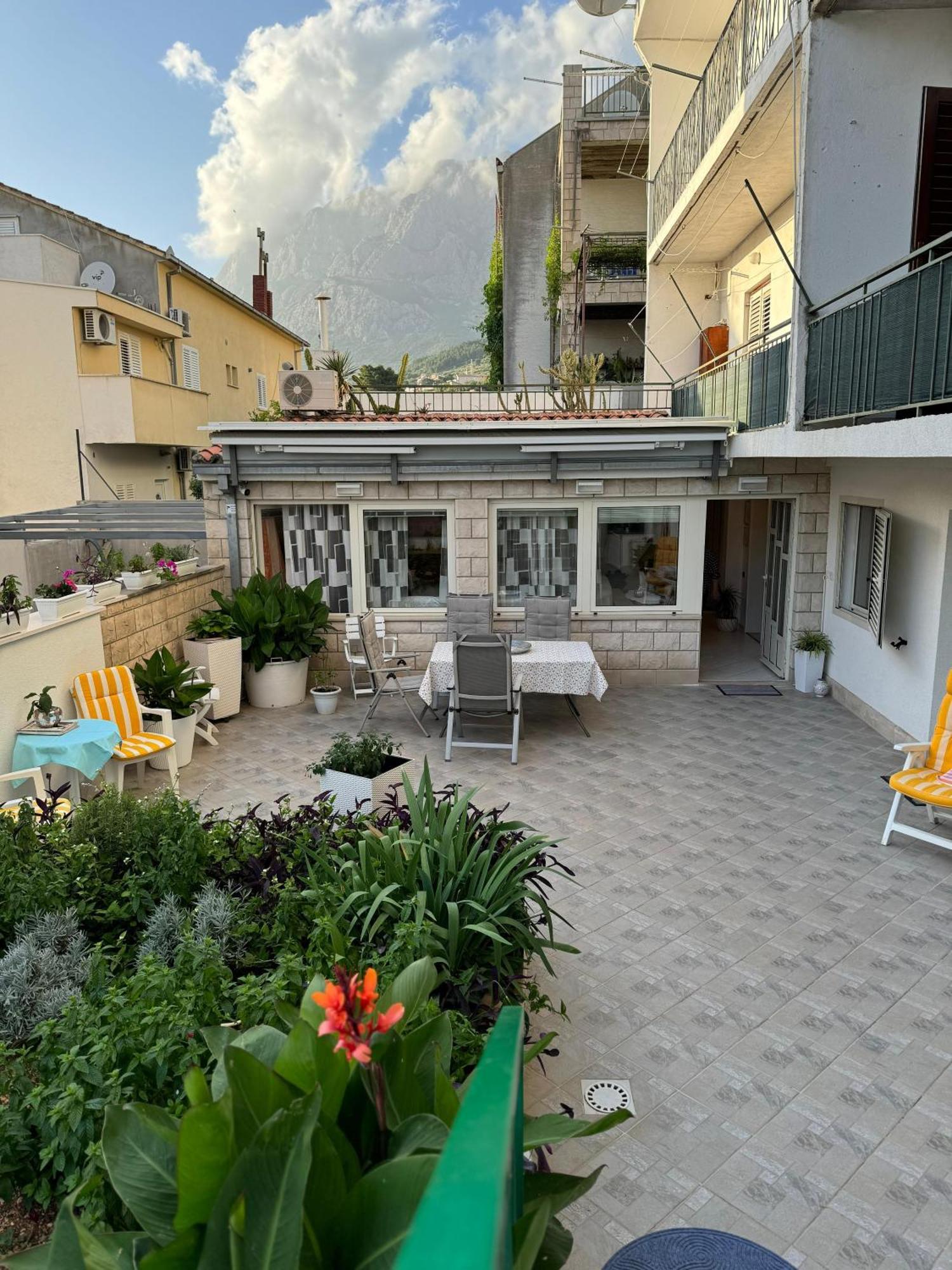 Apartman Nika - Marija Макарська Екстер'єр фото